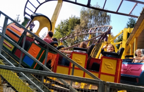 Crazy Train - Thumbs up! | Day Out at Gulliver's World Warrington